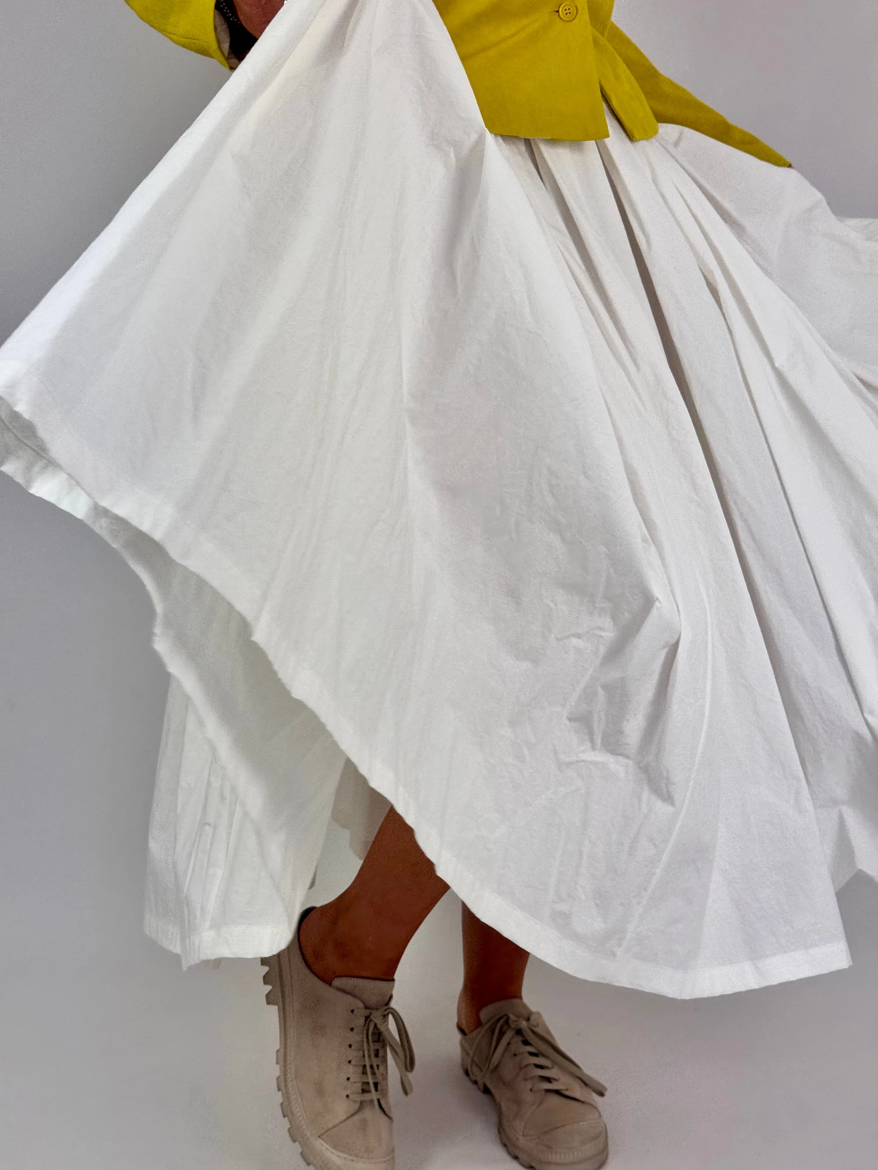Apuntob 1900 Skirt Milk
