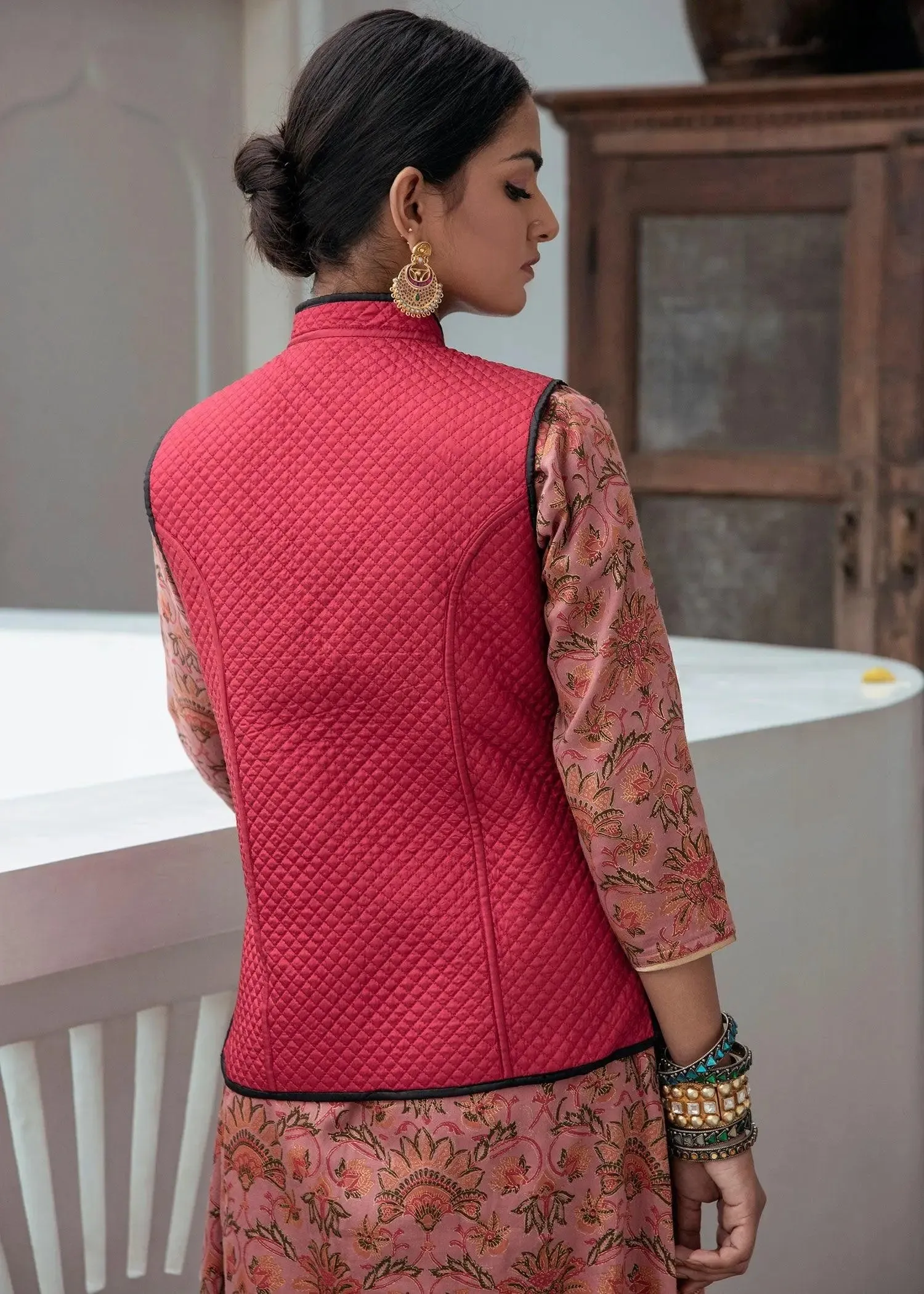 Barfi Red and Black Paper Silk Reversible Quilted Bundi