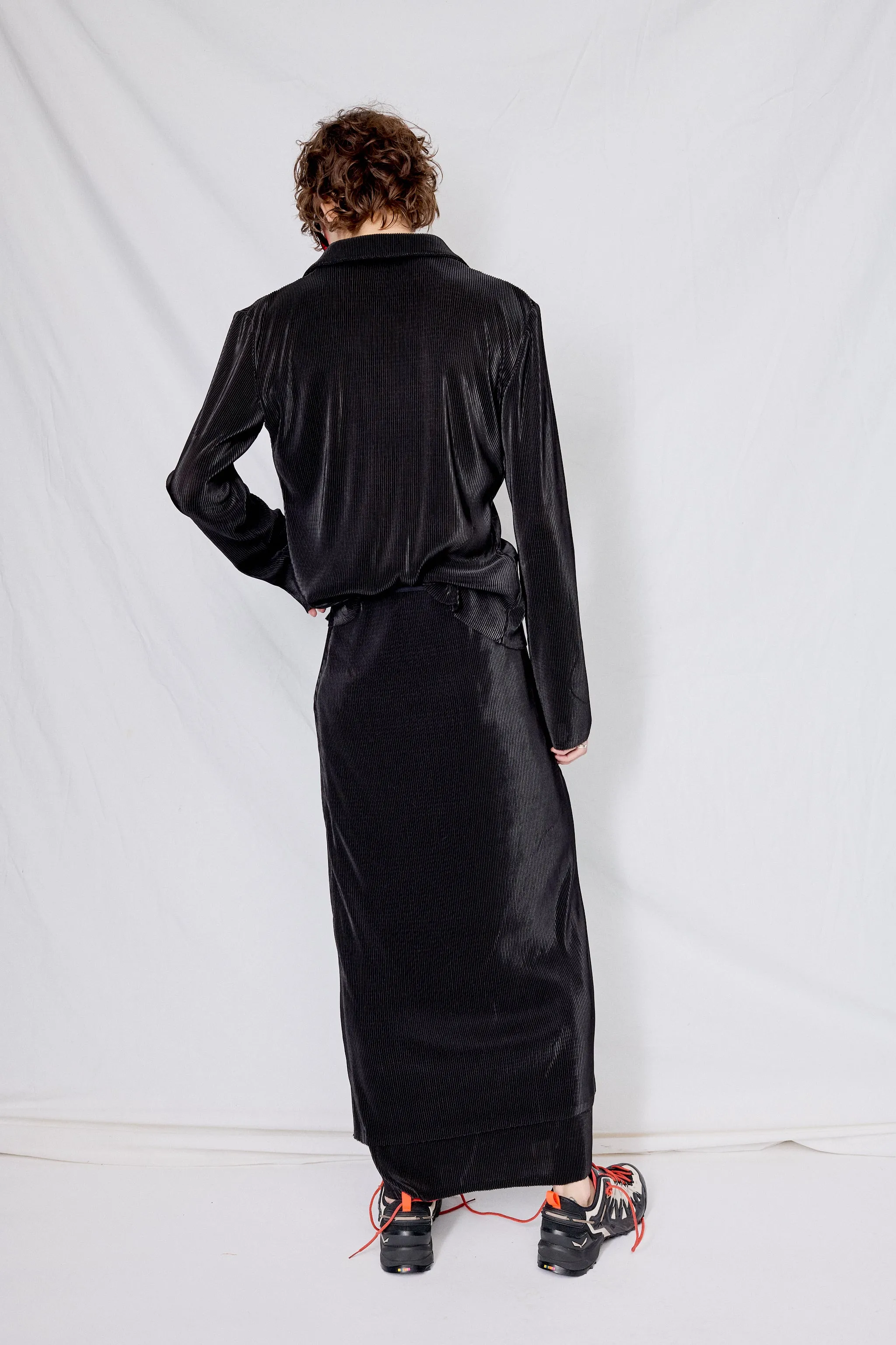 Black Plisse Fitted Button Up