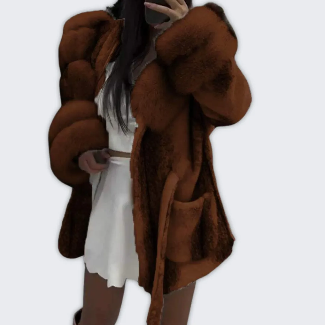Chic Women's Faux Fur Lapel Coat for Stylish Warmth