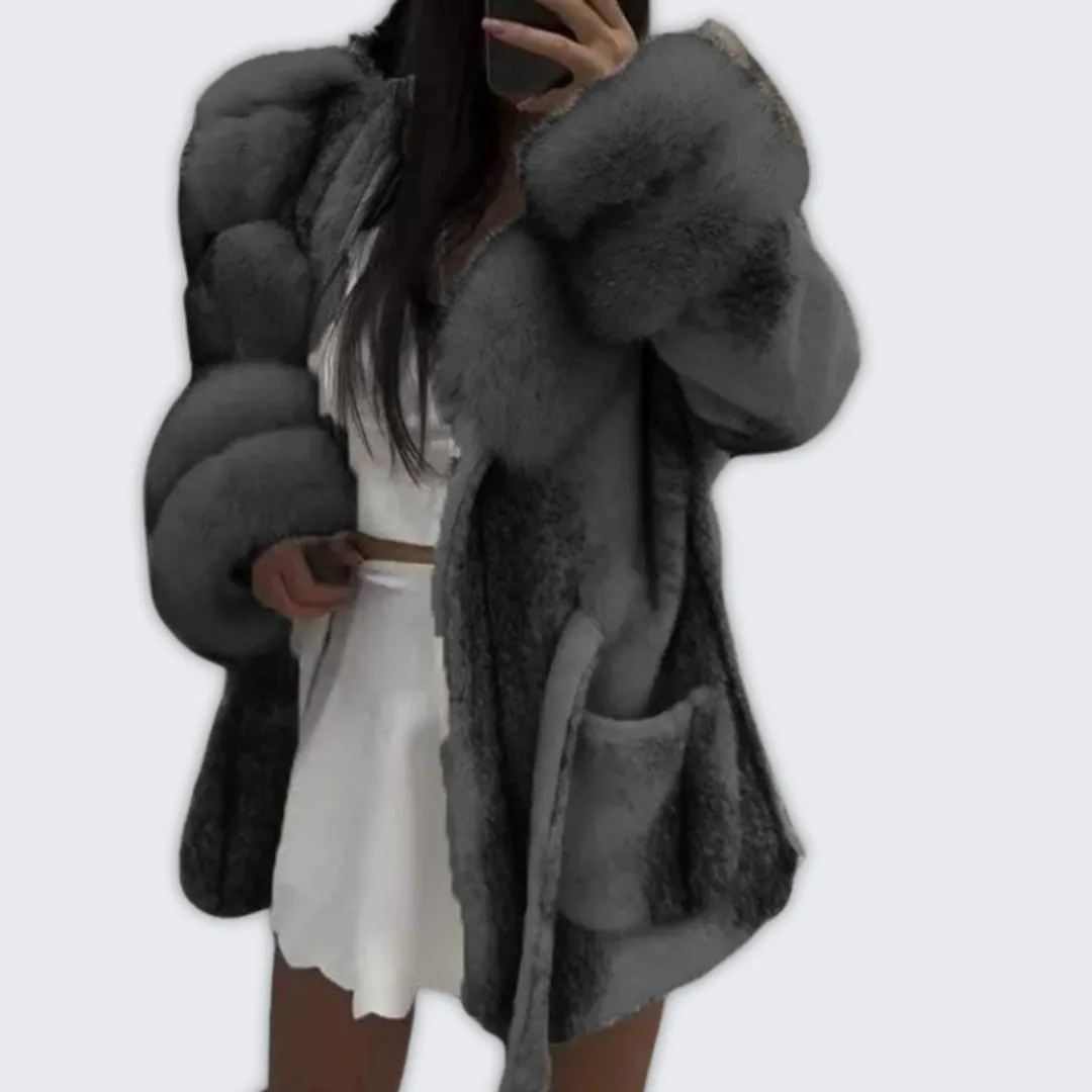 Chic Women's Faux Fur Lapel Coat for Stylish Warmth
