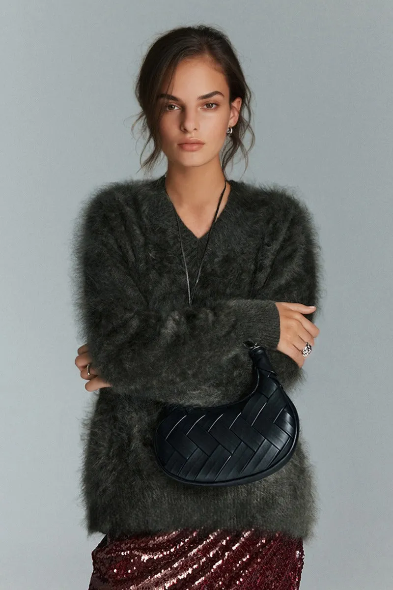 Chunky Brushed Cashmere V-Neck Pullover Sweater