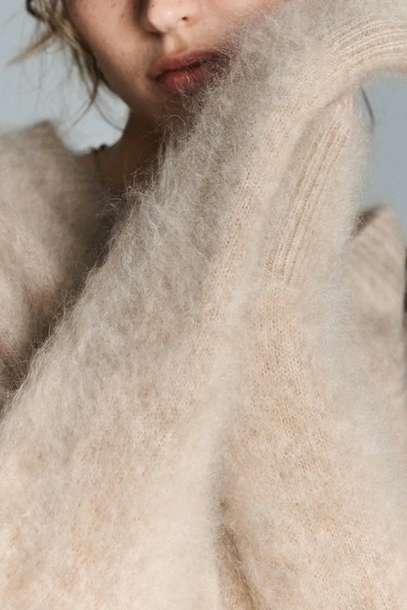 Chunky Brushed Cashmere V-Neck Pullover Sweater
