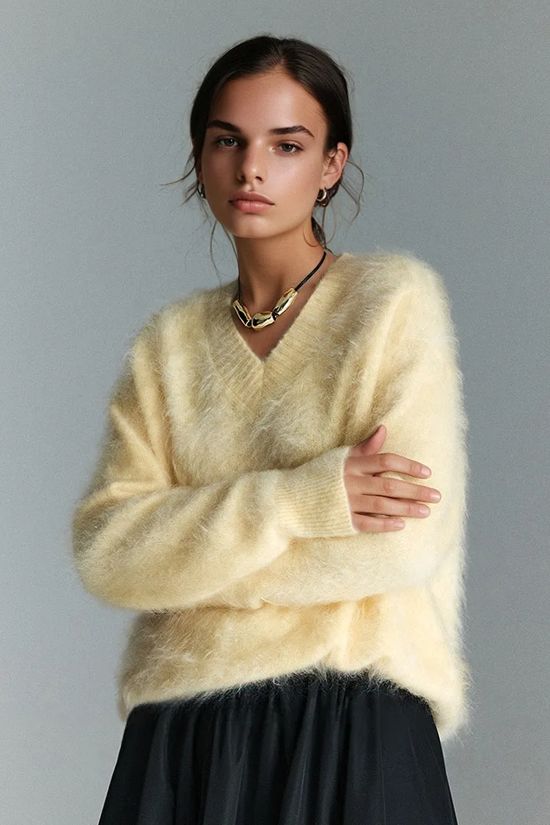Chunky Brushed Cashmere V-Neck Pullover Sweater