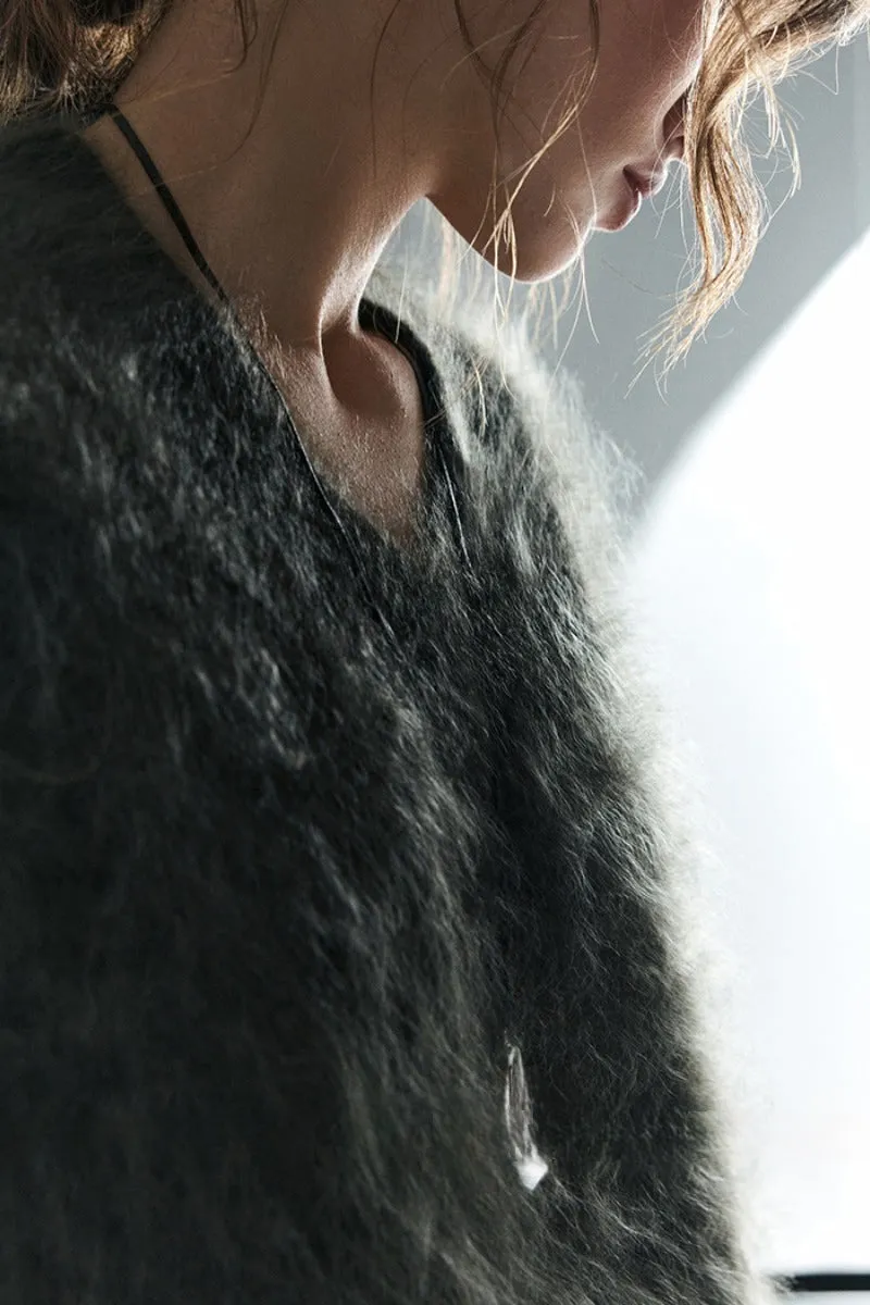 Chunky Brushed Cashmere V-Neck Pullover Sweater