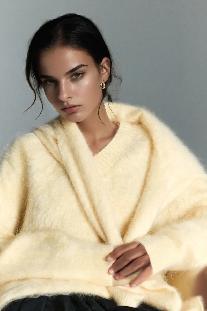 Chunky Brushed Cashmere V-Neck Pullover Sweater