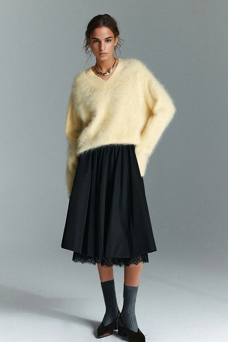 Chunky Brushed Cashmere V-Neck Pullover Sweater