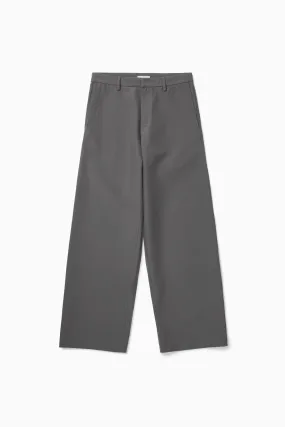 Curved flared pants