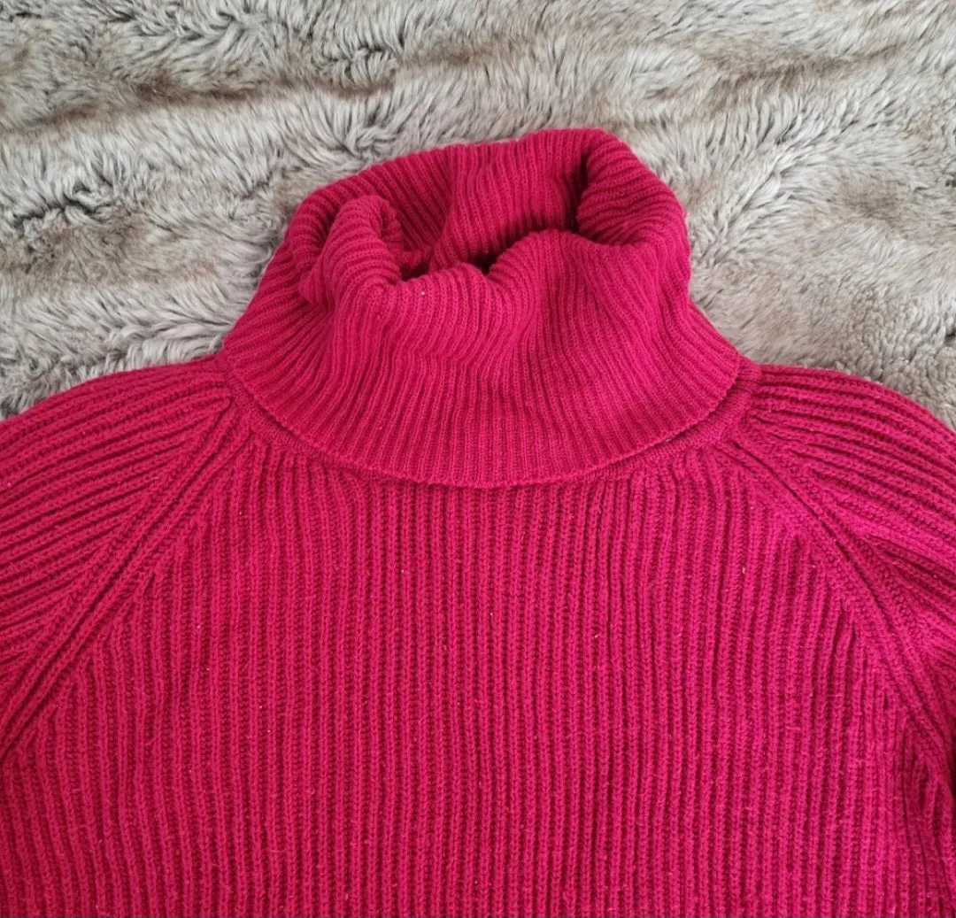 De Rotchild Knit Turtleneck Size Medium