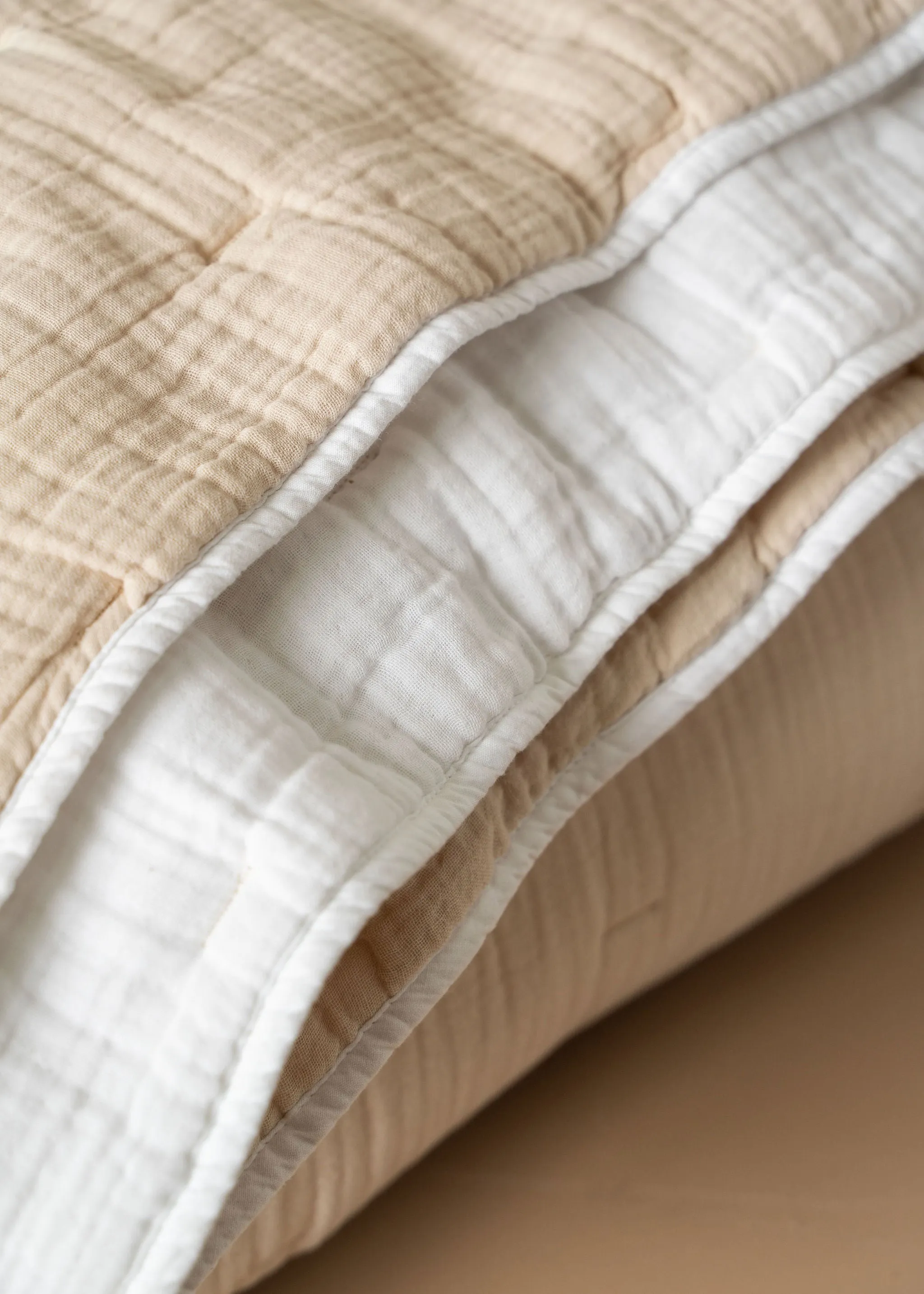Enes Quilted Bed Cover | White