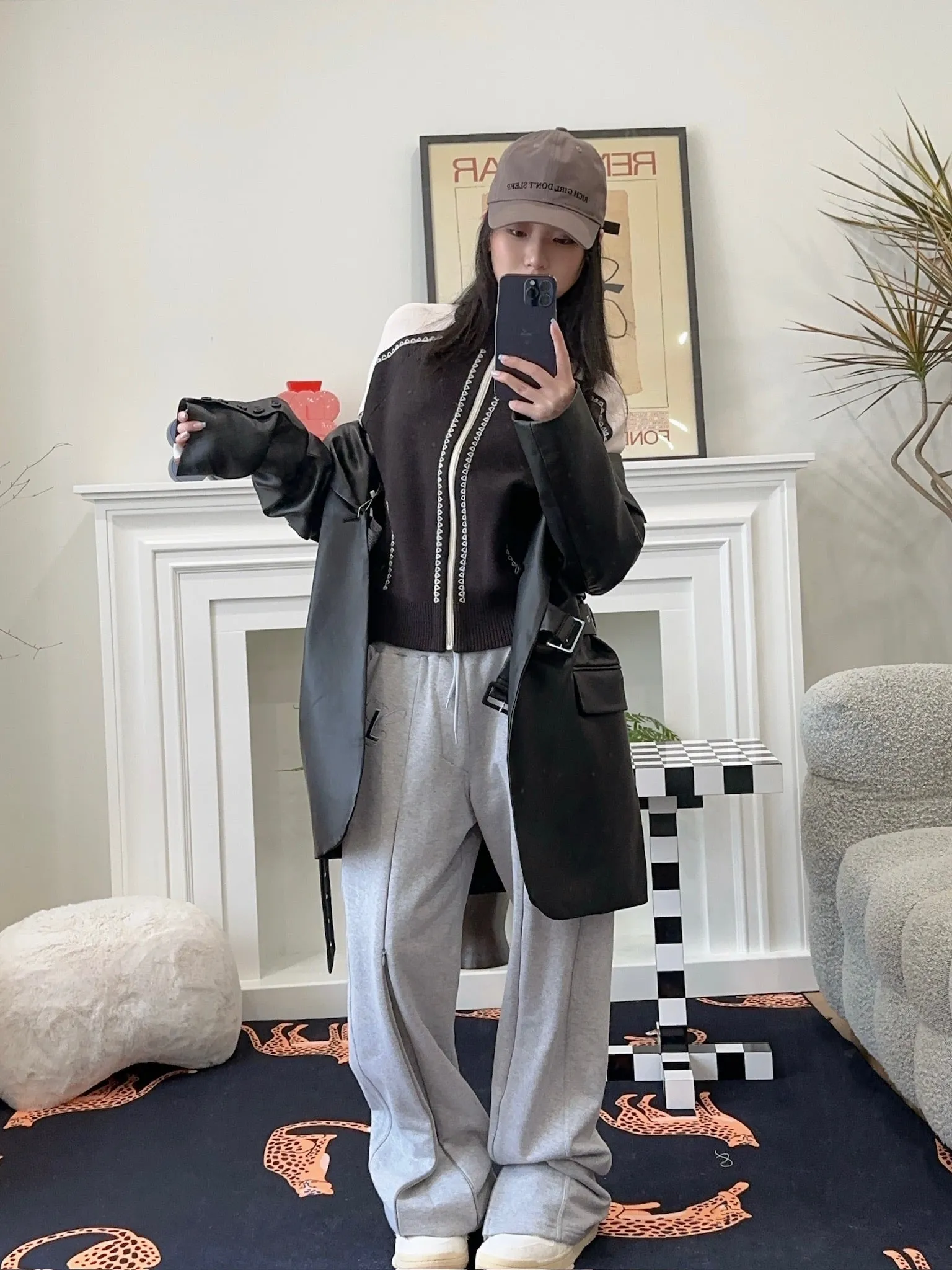 LUAR LOGO WINDOW SWEATS / GREY