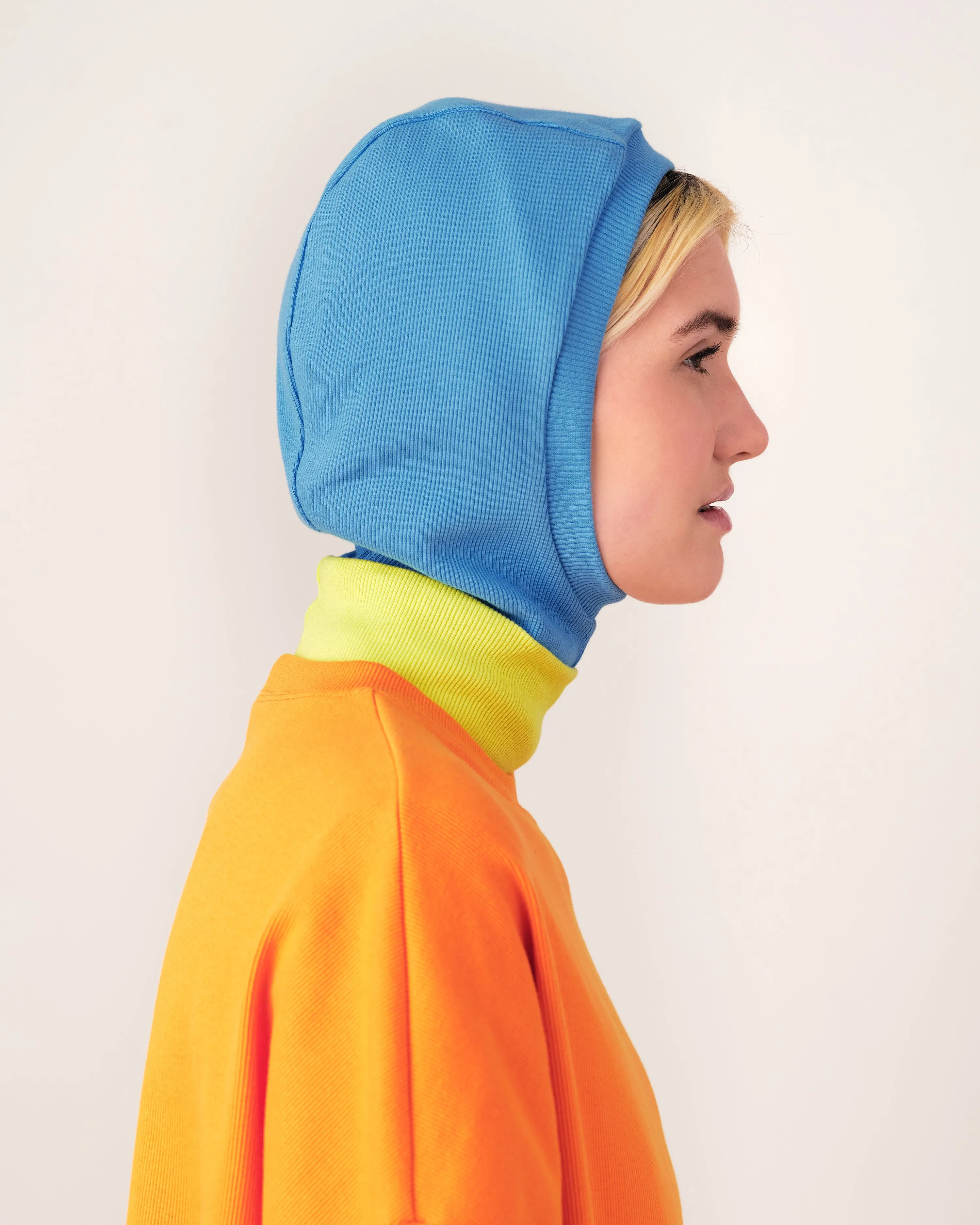 LUPITA sky balaclava