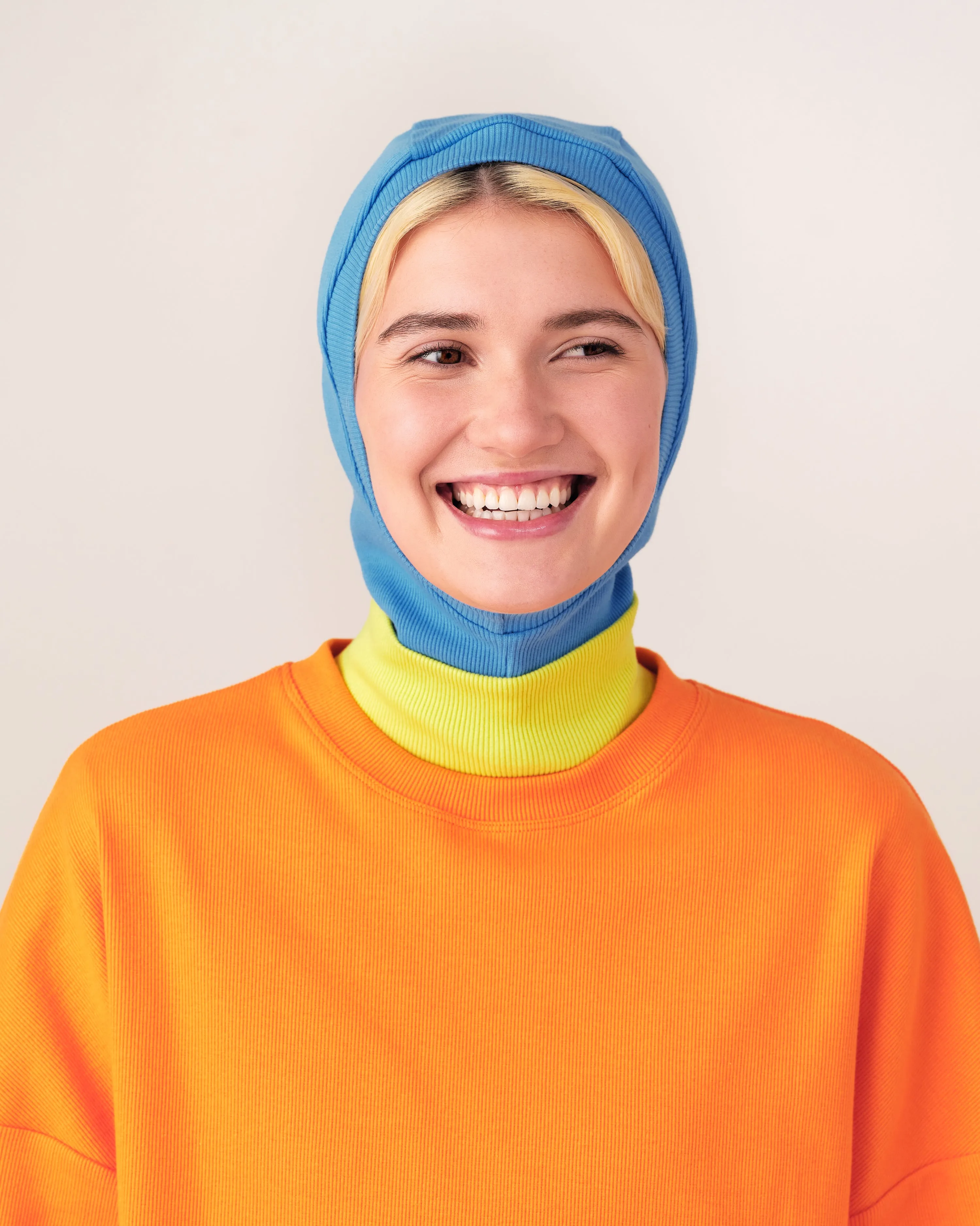 LUPITA sky balaclava