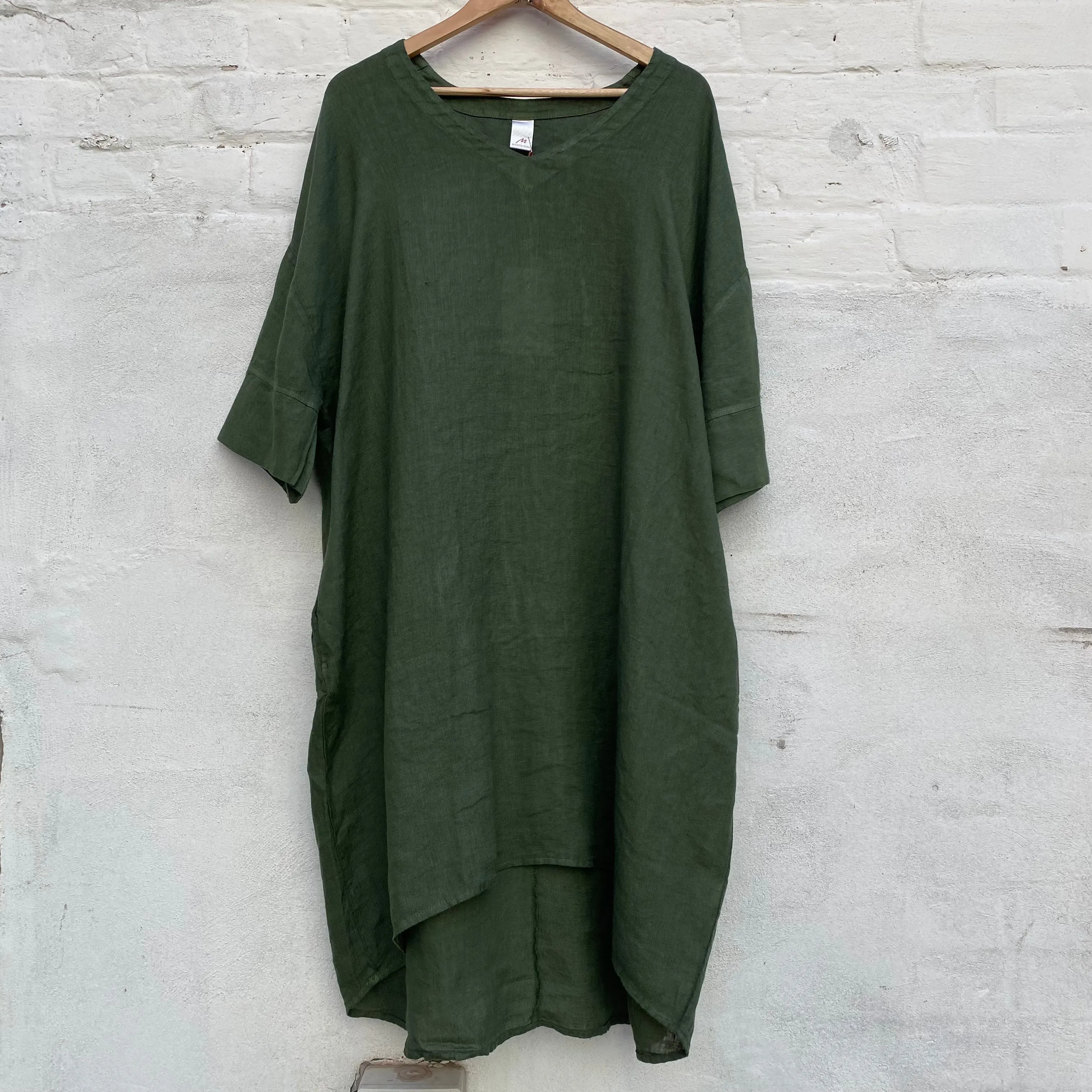 Montaigne Avril Linen V Neck