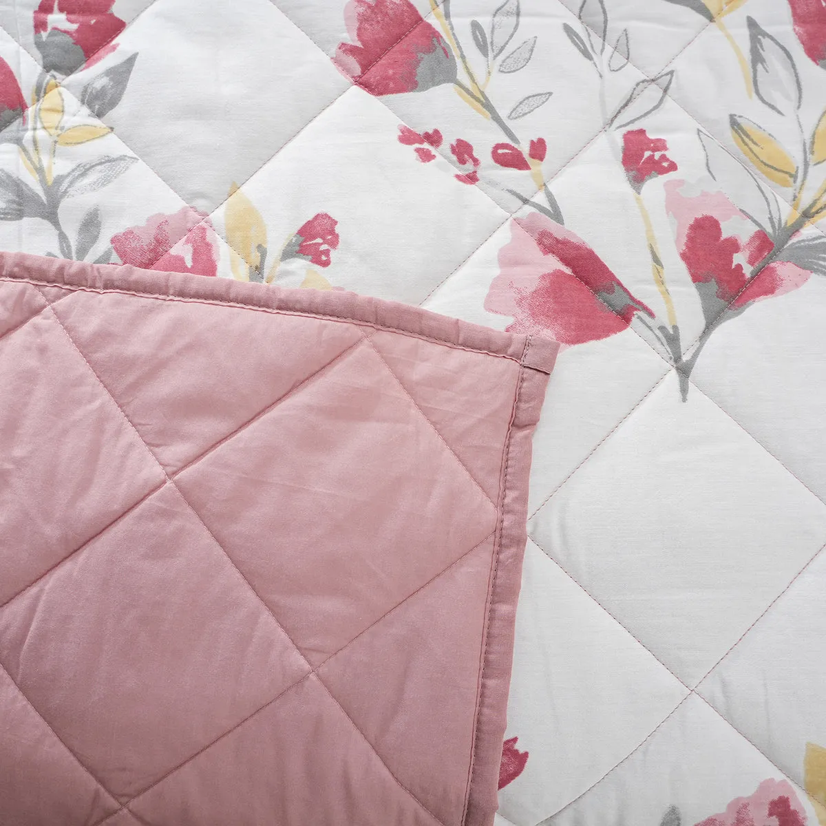 Royal Botanic 115 GSM Floral Leaves Print Multi Quilt/Quilted Bed Cover
