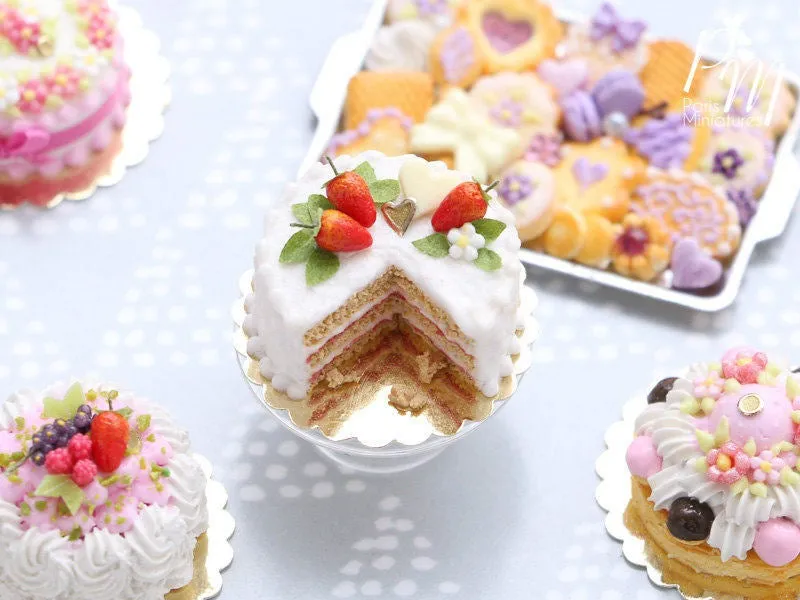 Strawberries and Cream Miniature Cake - Miniature Food for Dollhouse 12th scale