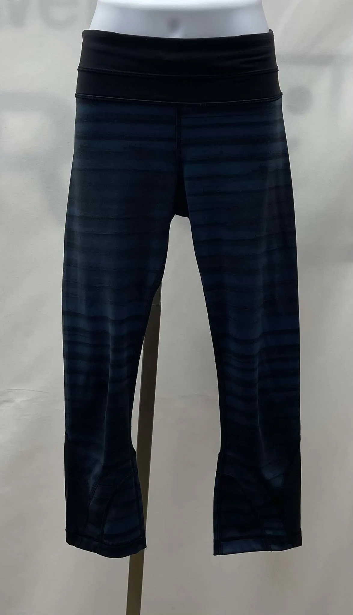 Women's Lululemon Leggings, 6